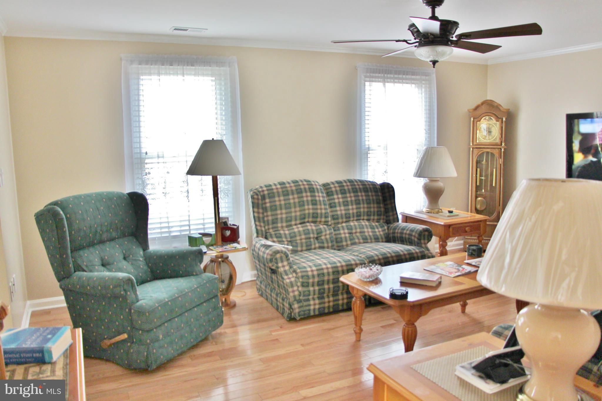 1203 Steamboat Road Shady Side, MD 20764 - Photo 4 of 29 Living Room