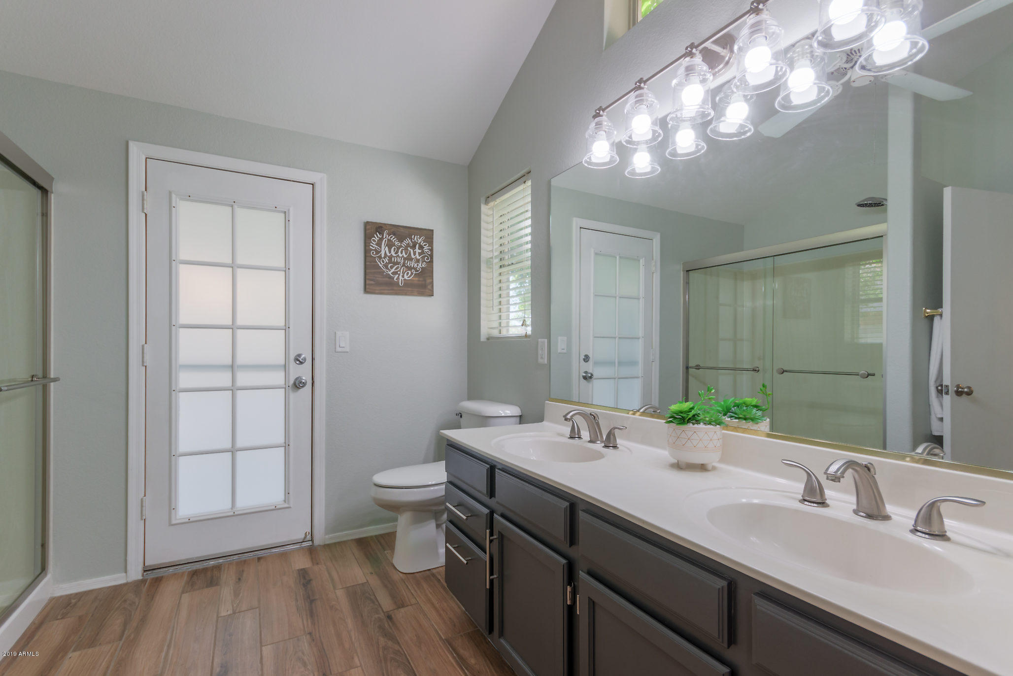 553 West Tumbleweed Road Gilbert, AZ 85233 - Photo 17 of 30 Master Bathroom 1