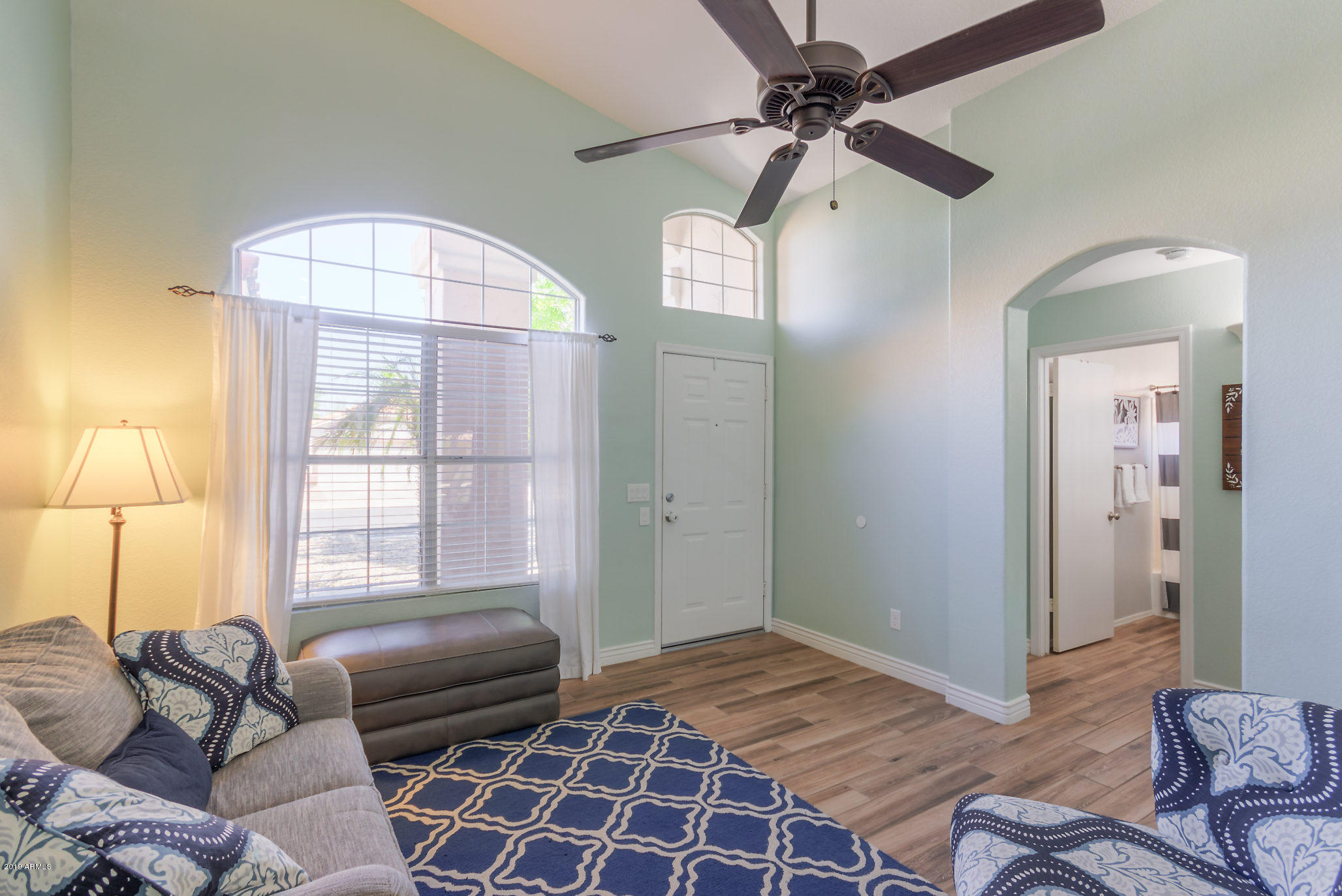 553 West Tumbleweed Road Gilbert, AZ 85233 - Photo 6 of 30 Living Room View 3