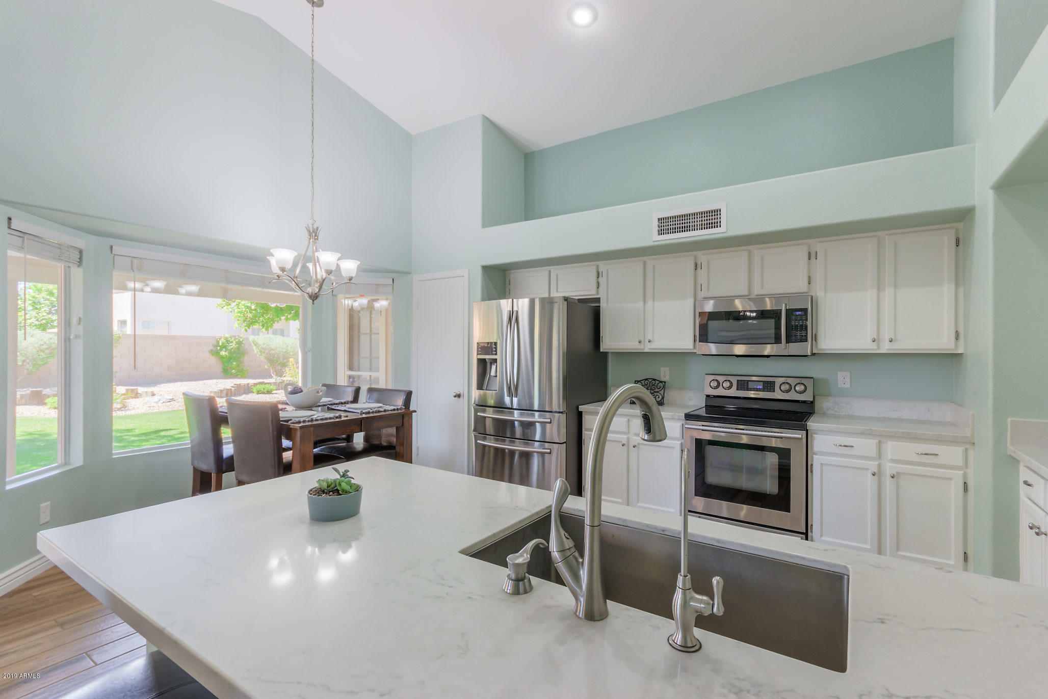 553 West Tumbleweed Road Gilbert, AZ 85233 - Photo 7 of 30 Kitchen Area 1