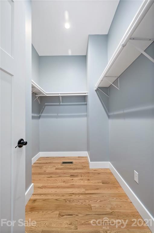 526 Fisher Road, Unit L4B Brevard, NC 28712 - Photo 18 of 29 Gallery Image 18