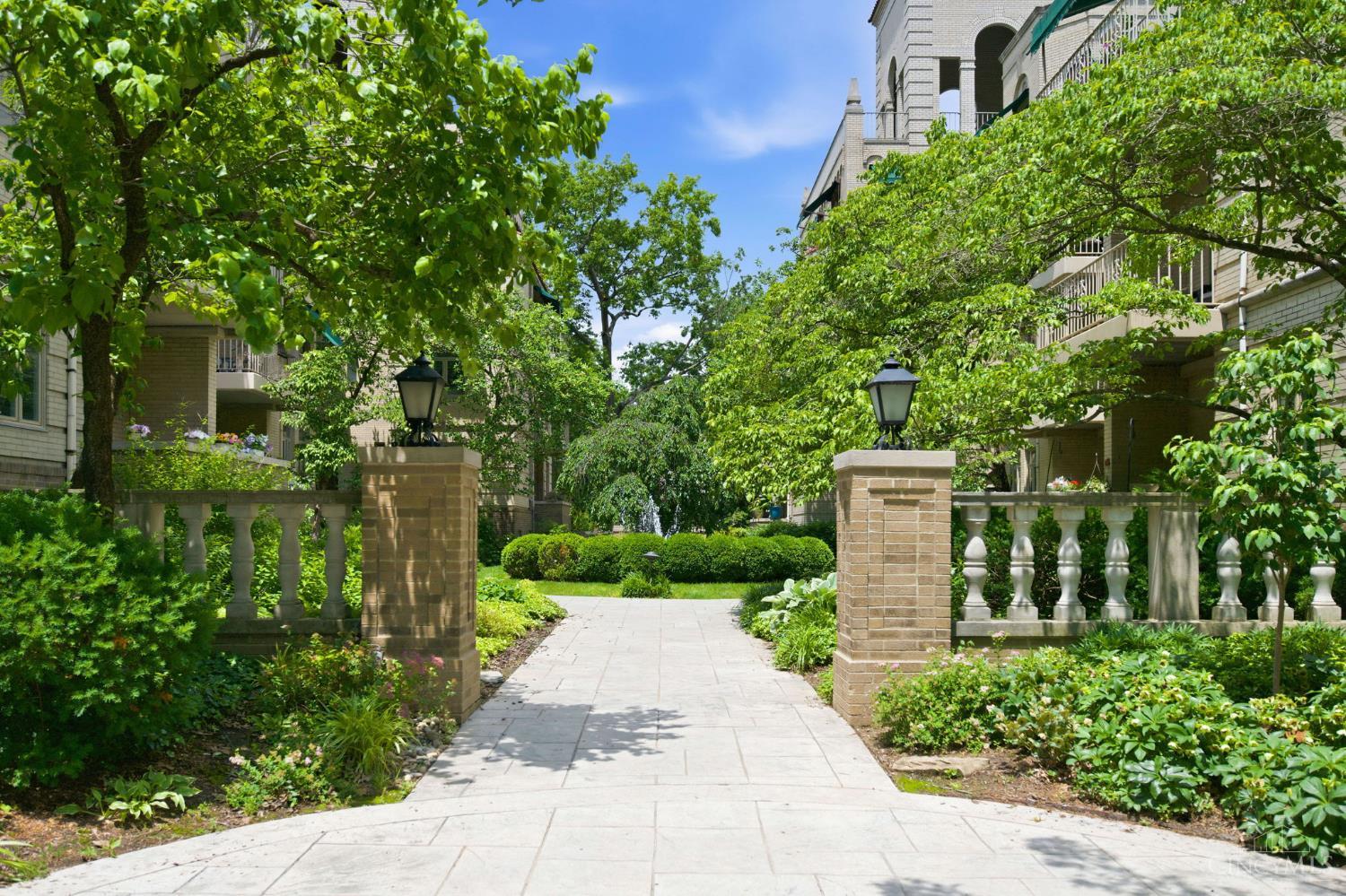 2372 Madison Road, Unit W3D Cincinnati, OH 45208 - Photo 40 of 54
