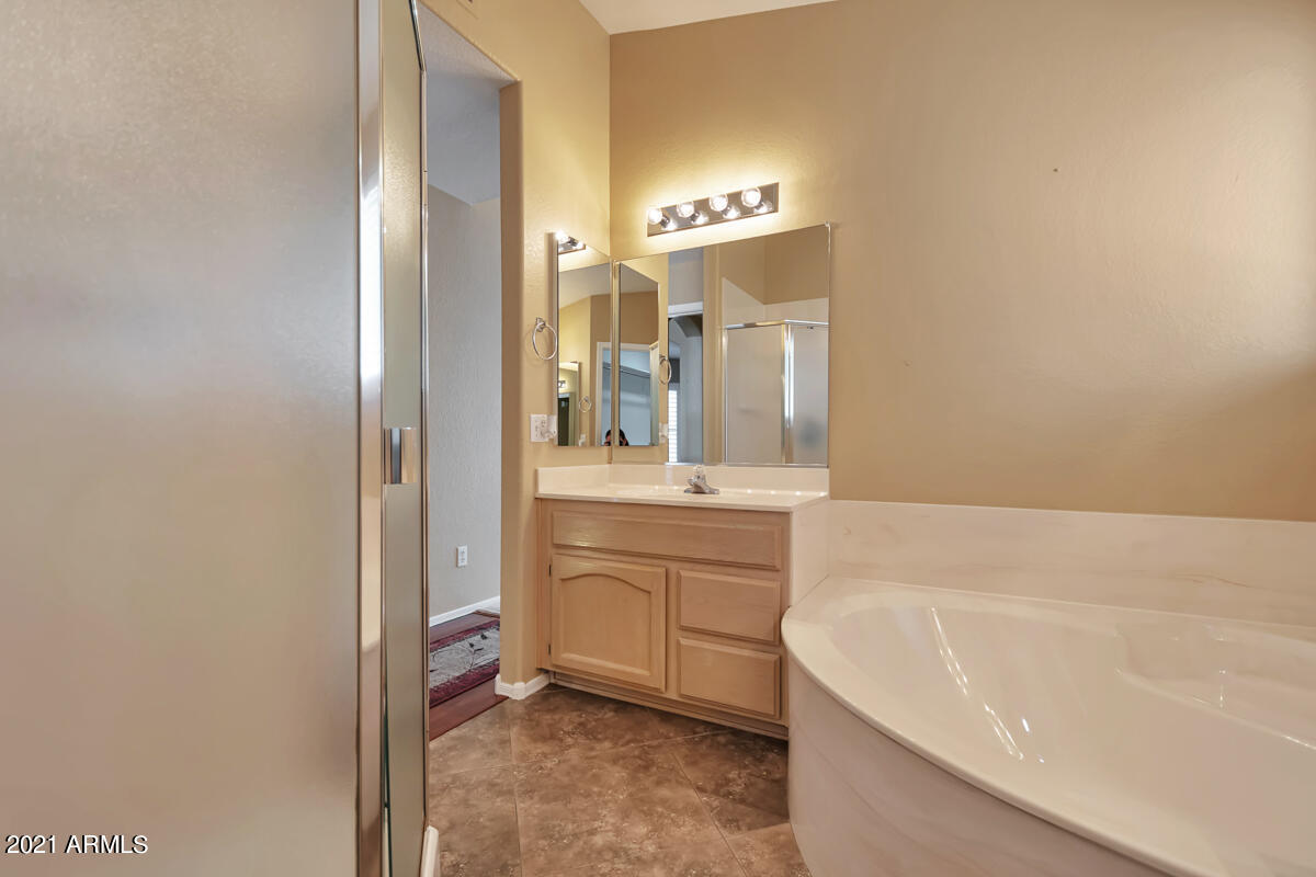 14702 Piccadilly Road Goodyear, AZ 85395 - Photo 18 of 28 QPT - DSC_1941