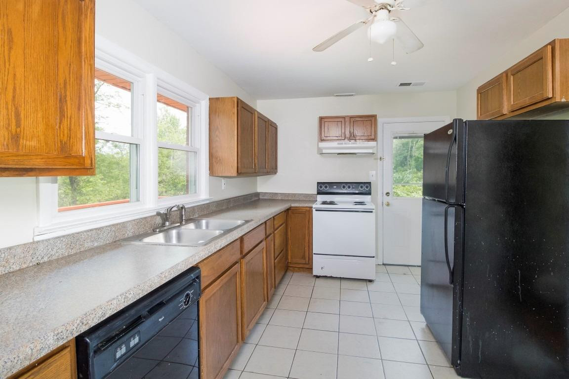 8141 Tates Creek Road Lexington, KY 40515 - Photo 3 of 17 Photo 3