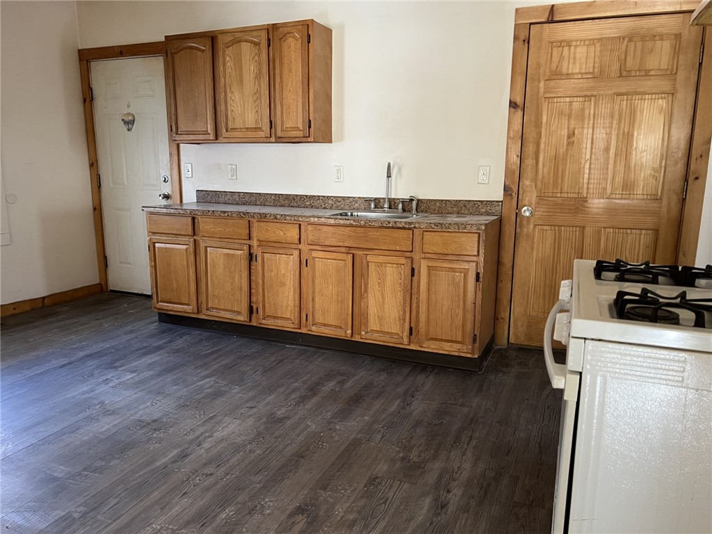 47 Chester Street Woonsocket, RI 02895 - Photo 2 of 8