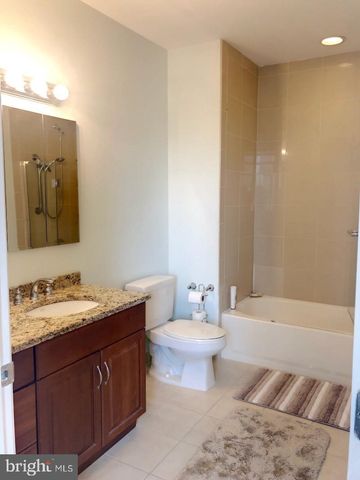 $350,000 | 1600 Arch Street, Unit 703, Philadelphia, PA 19103