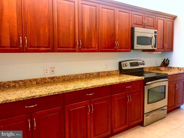 $350,000 | 1600 Arch Street, Unit 703, Philadelphia, PA 19103