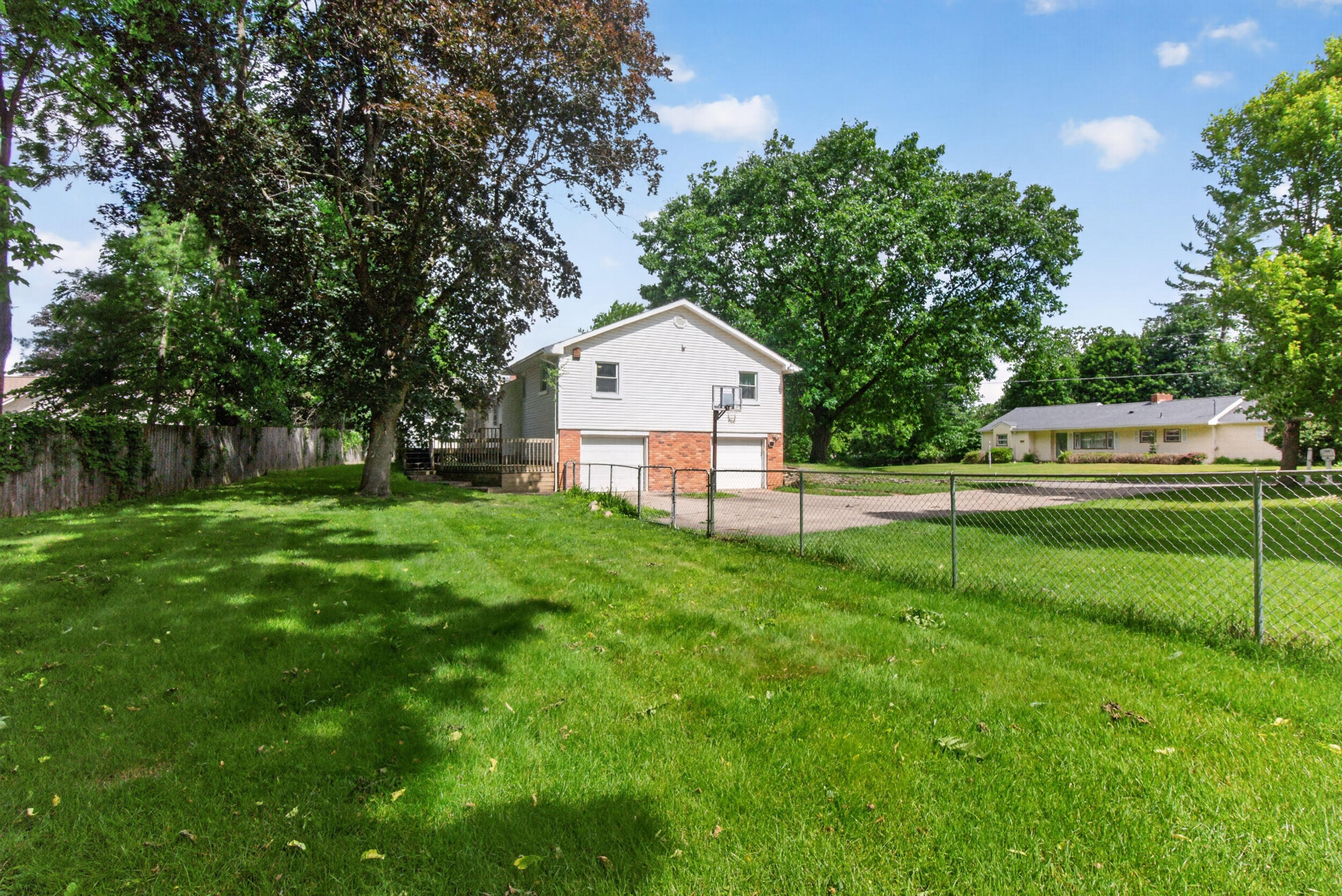 2000 Cascade Drive Jackson, MI 49203 - Photo 33 of 37 49_2000 cascade dr jackson mi - 40
