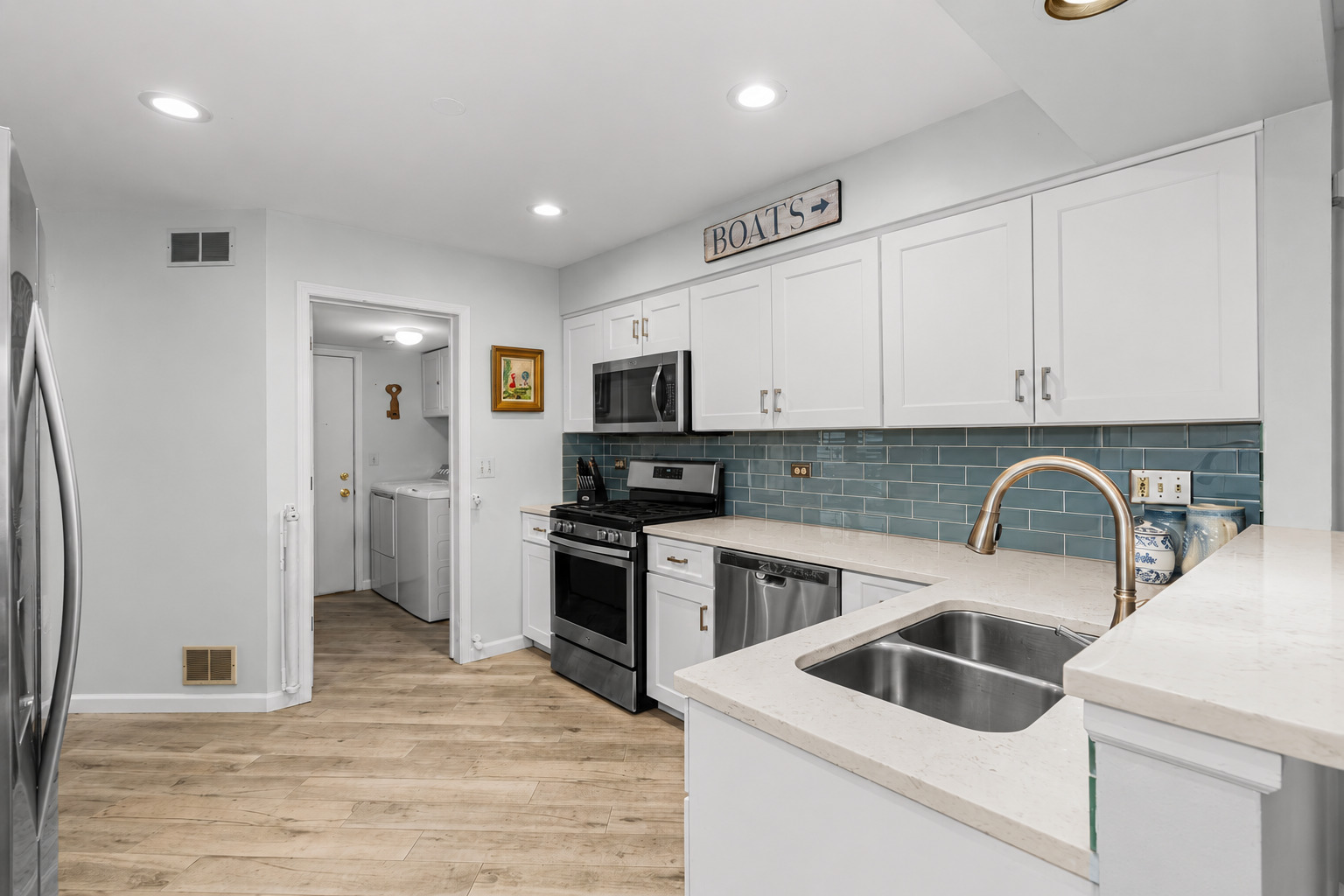 1143 Coldspring Road Elgin, IL 60120 - Photo 12 of 26
