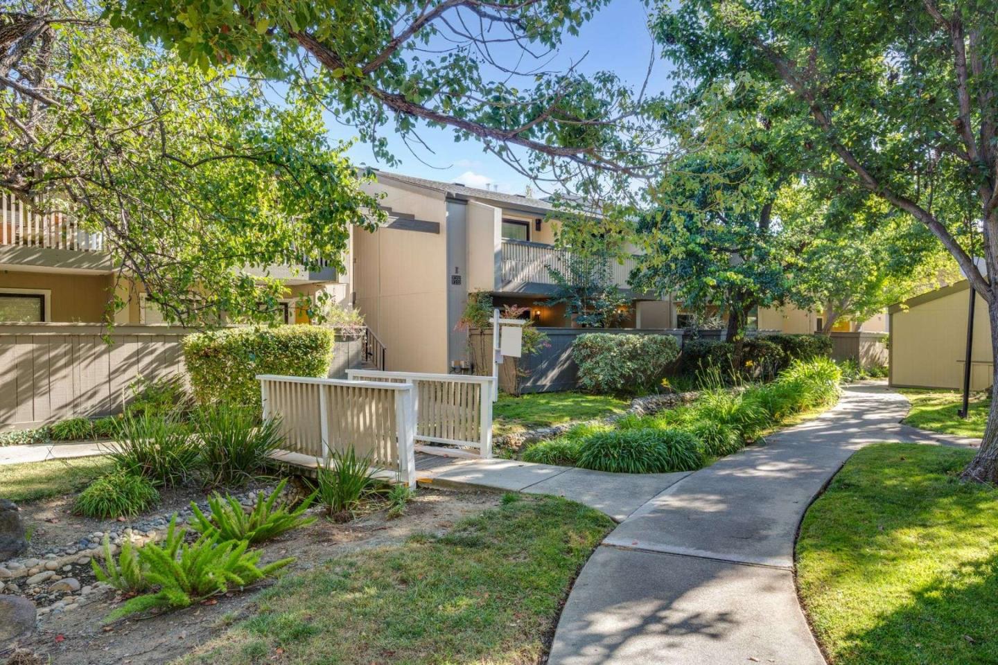 49 Showers Drive, Unit E152 Mountain View, CA 94040 - Photo 18 of 27 a view of a house with a yard
