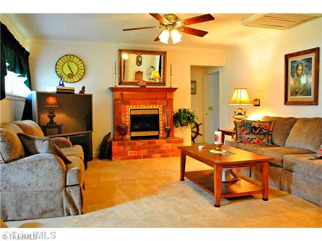 1304 Mizpah Church Road Rural Hall, NC 27045 - Photo 2 of 16 Living Room.