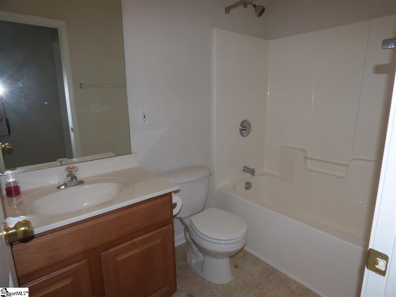 343 Amberleaf Way Simpsonville, SC 29681 - Photo 11 of 34 Gallery Image 11