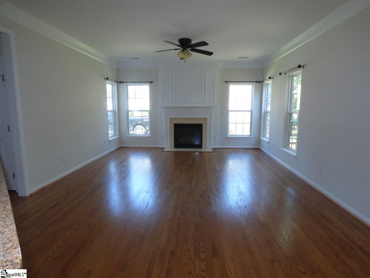343 Amberleaf Way Simpsonville, SC 29681 - Photo 15 of 34 Gallery Image 15