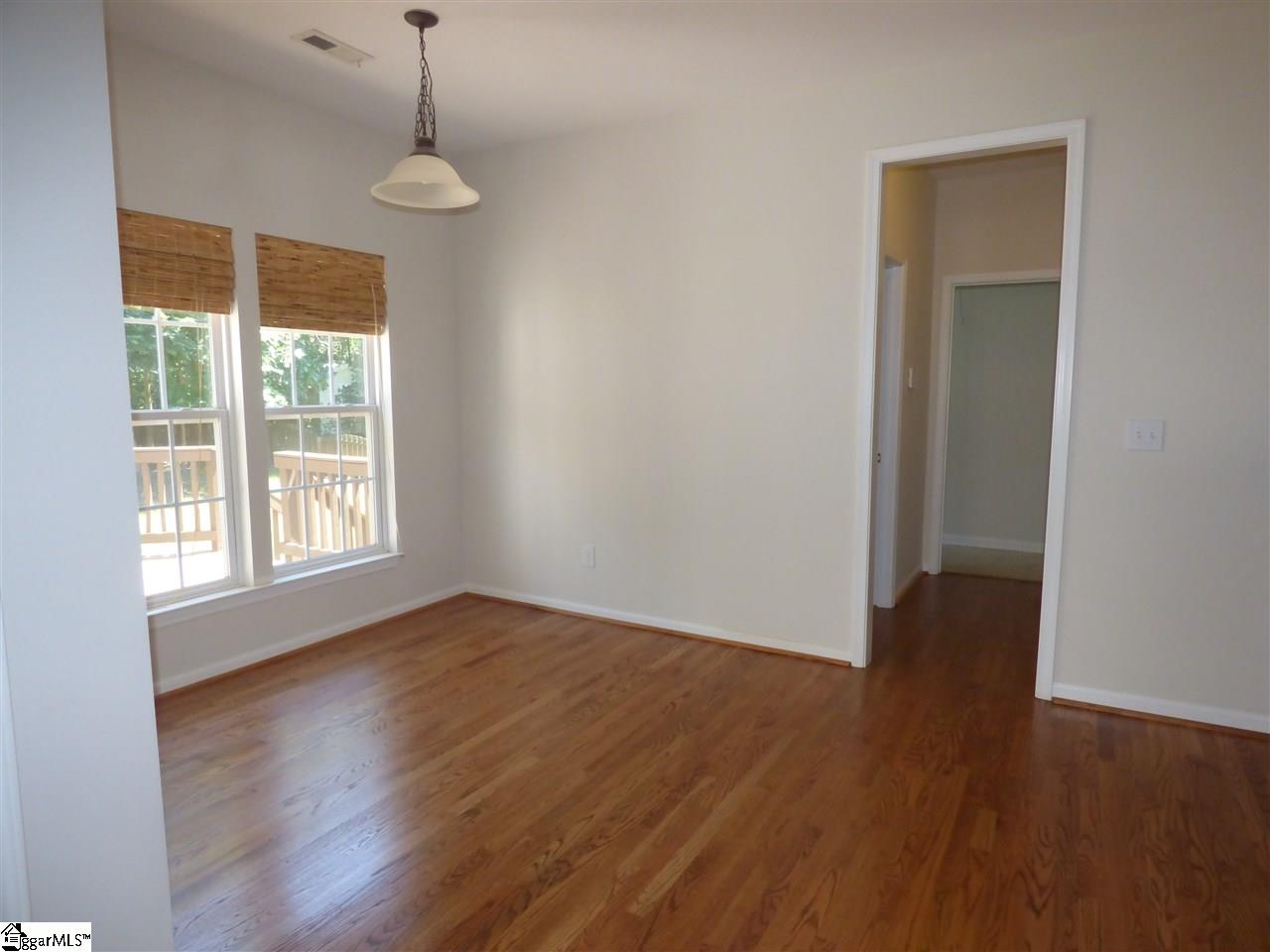 343 Amberleaf Way Simpsonville, SC 29681 - Photo 16 of 34 Gallery Image 16