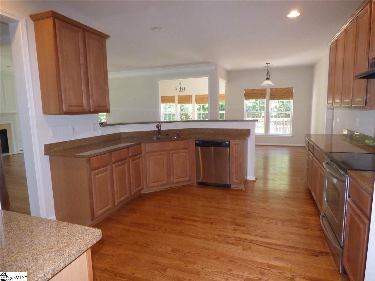 343 Amberleaf Way Simpsonville, SC 29681 - Photo 29 of 34 Gallery Image 29