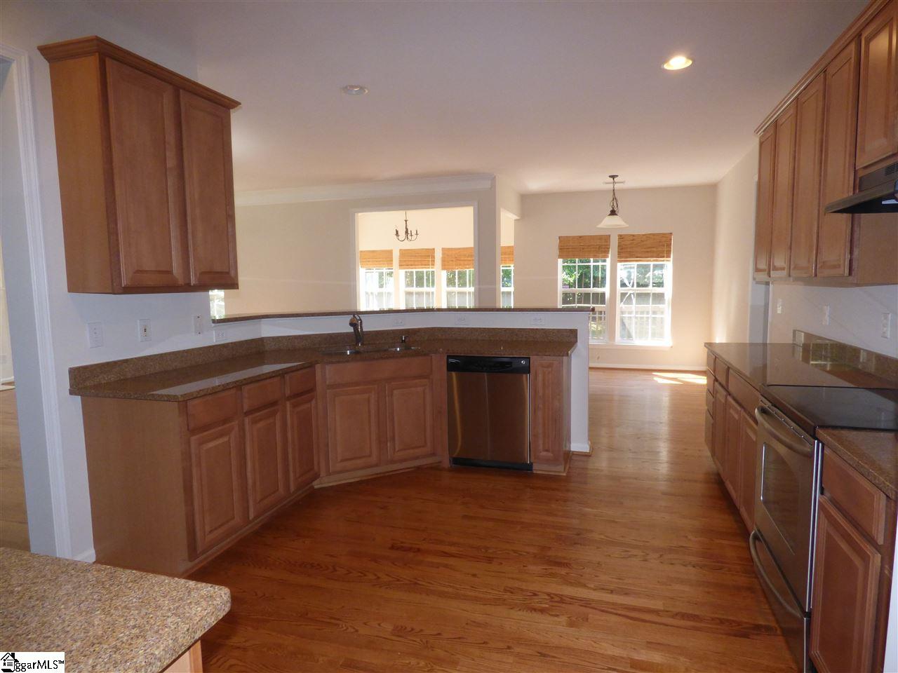 343 Amberleaf Way Simpsonville, SC 29681 - Photo 32 of 34 Gallery Image 32