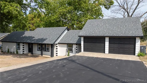 112 Township Road, Camdenton, MO 65020