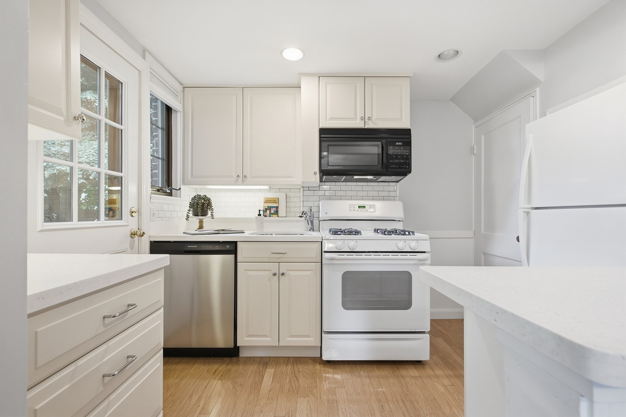 117 Pierce Road, Unit 117 Watertown, MA 02472 - Photo 6 of 23 Gallery Image 6