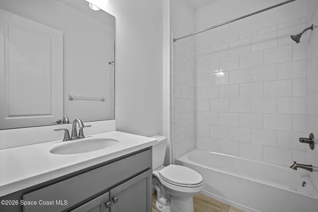 $425,000 | 2690 Avalonia Drive, Melbourne, FL 32940