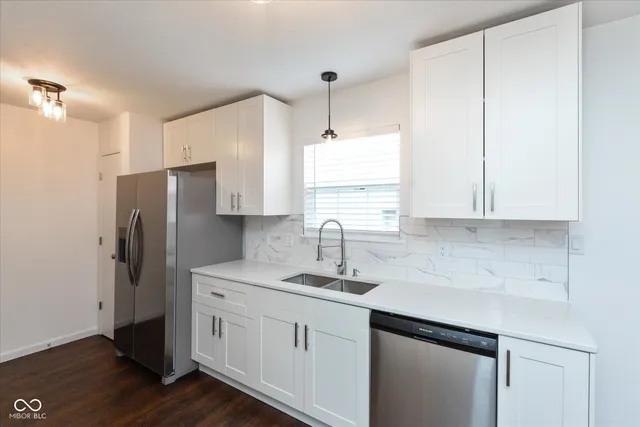 $299,900 | 7399 Glendale Drive, Avon, IN 46123