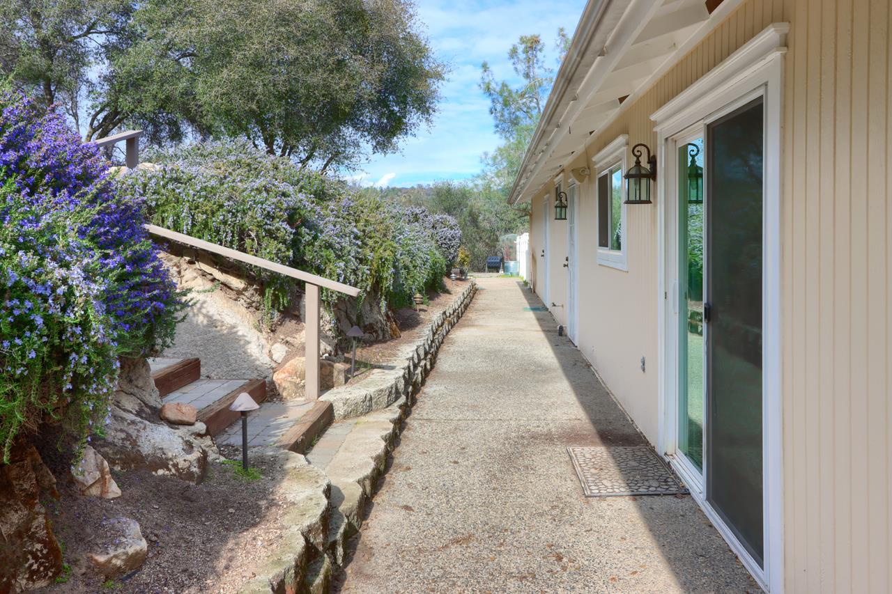 44755 Savage Road Coarsegold, CA 93614 - Photo 37 of 70