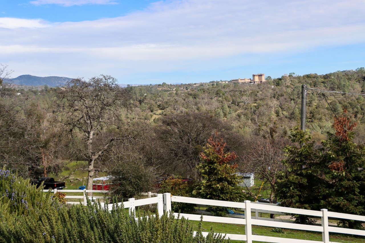 44755 Savage Road Coarsegold, CA 93614 - Photo 62 of 70