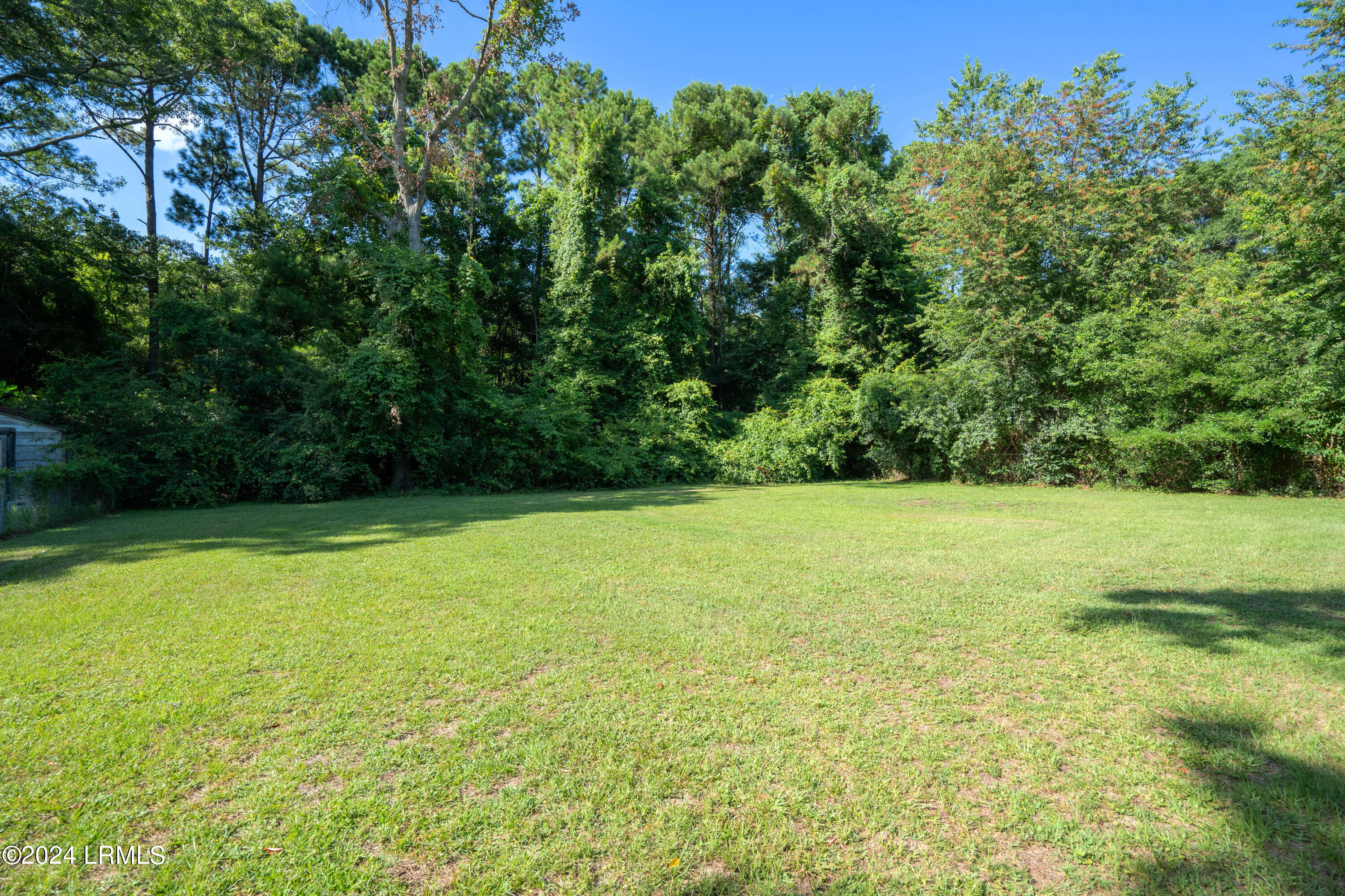 98 State Rd S-7-596 Beaufort, SC 29906 - Photo 28 of 30 98 Possum Hill-28