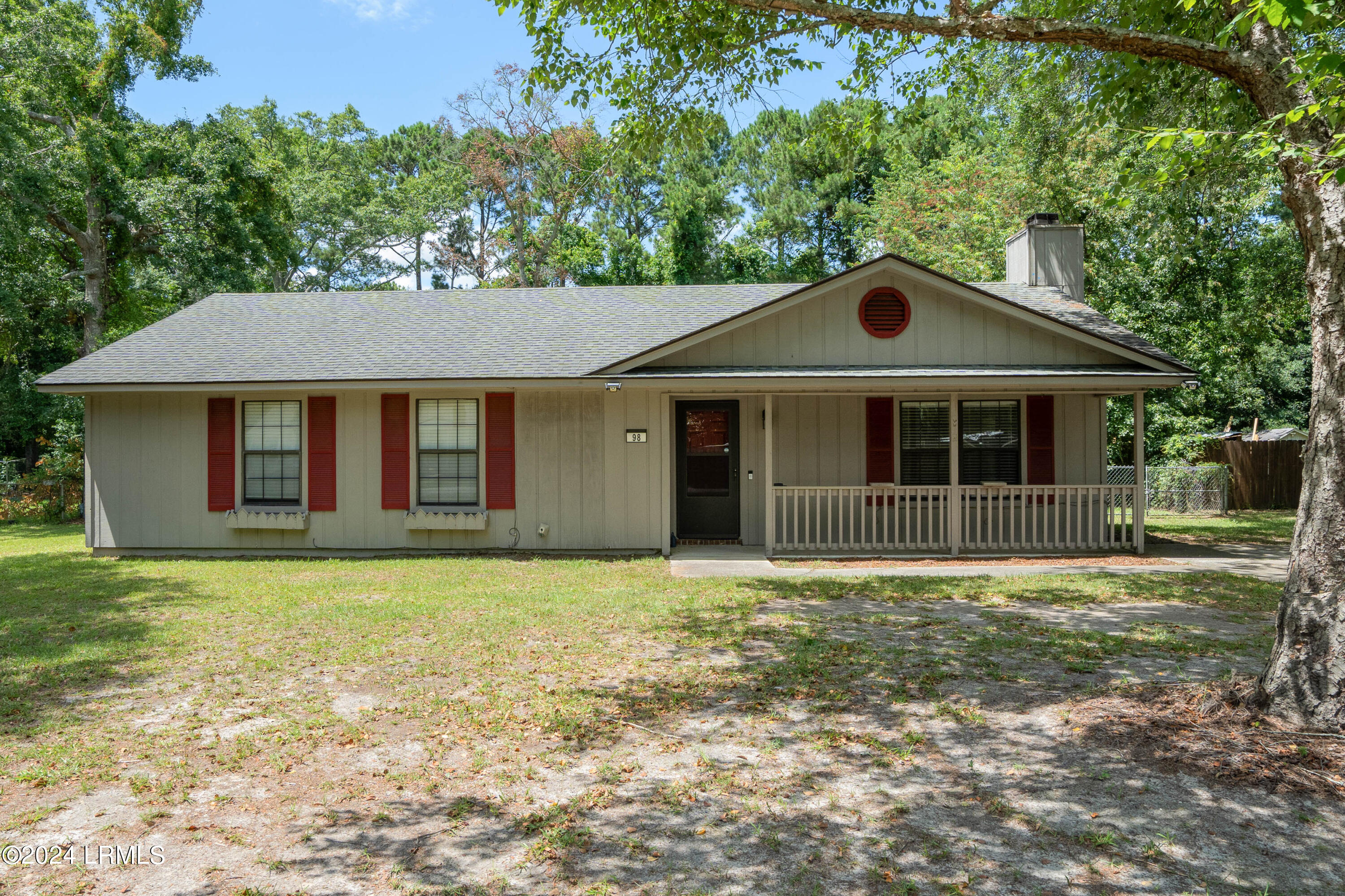 98 State Rd S-7-596 Beaufort, SC 29906 - Photo 3 of 30 98 Possum Hill-3