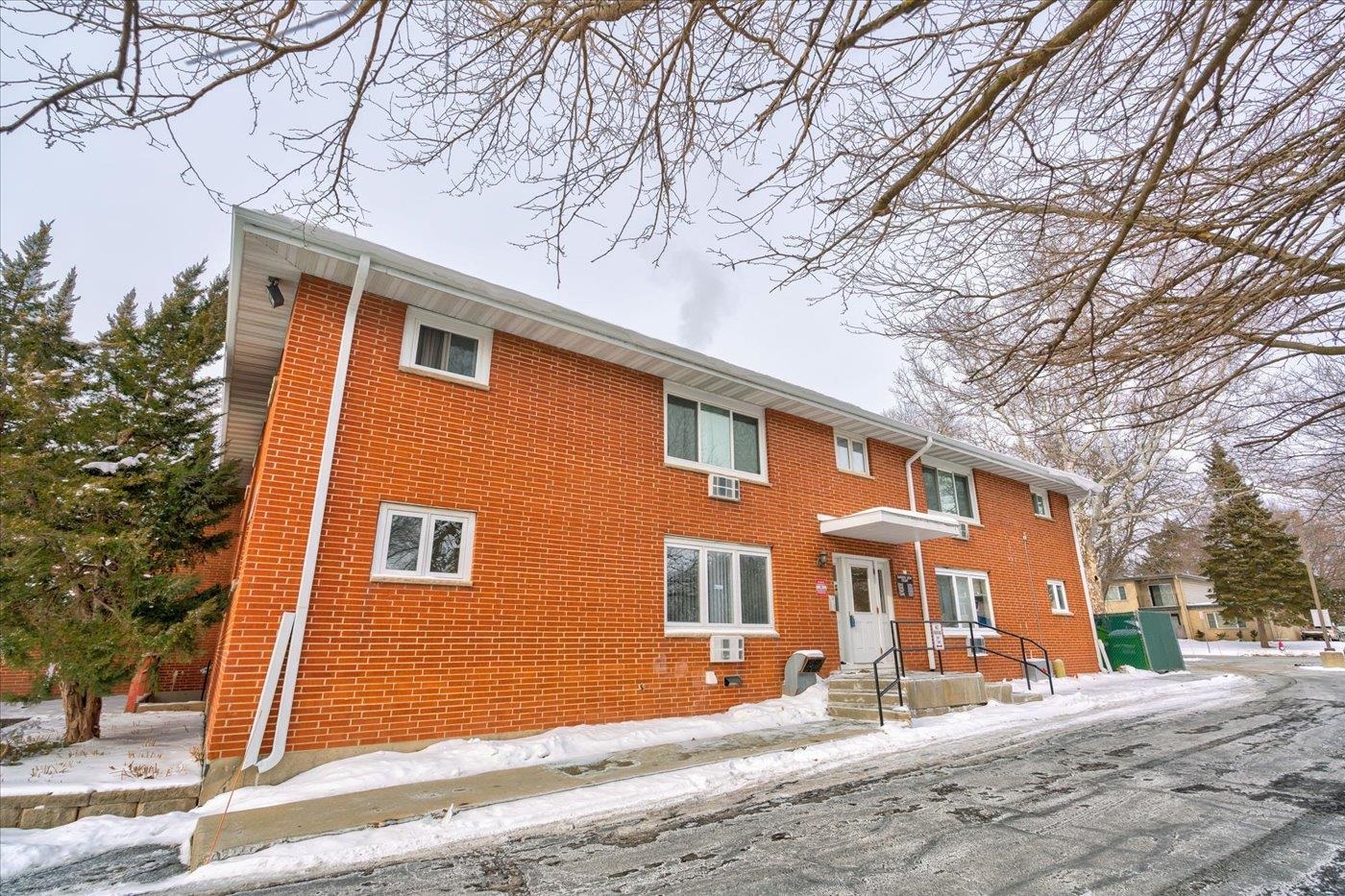 5345 Garden View Court, Unit 106 Madison, WI 53713 - Photo 4 of 21