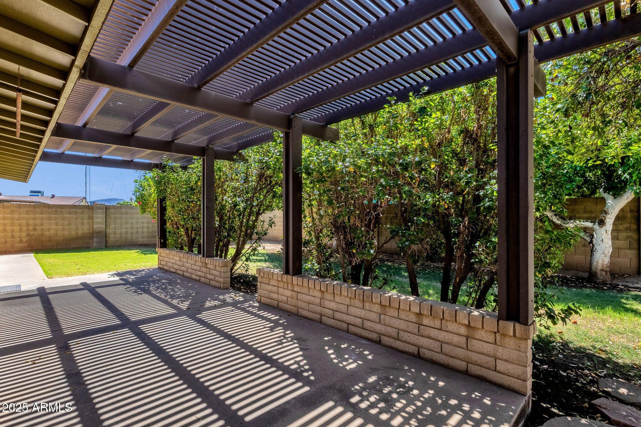 3537 West Shangri-la Road Phoenix, AZ 85029 - Photo 10 of 23 37-web-or-mls-3537-w-shangri-la-rd