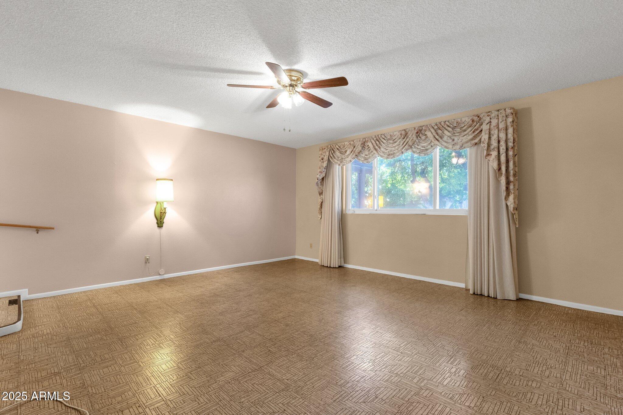 3537 West Shangri-la Road Phoenix, AZ 85029 - Photo 21 of 23 23-web-or-mls-3537-w-shangri-la-rd