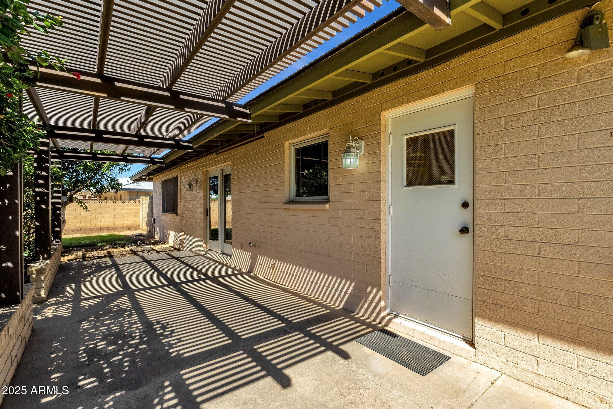 3537 West Shangri-la Road Phoenix, AZ 85029 - Photo 9 of 23 36-web-or-mls-3537-w-shangri-la-rd