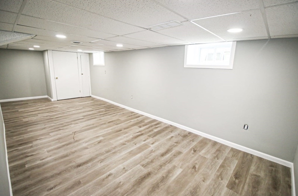 6 Bay View Avenue Lynn, MA 01902 - Photo 15 of 22