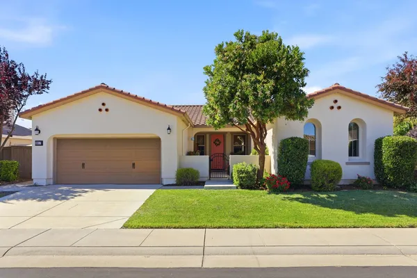 $689,000 | 9817 Kugler Way, Elk Grove, CA 95757