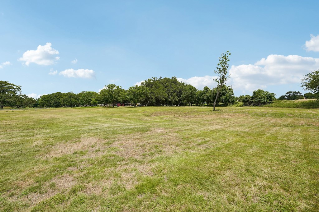 129 Old Ingram Loop Ingram, TX 78025 - Photo 8 of 26