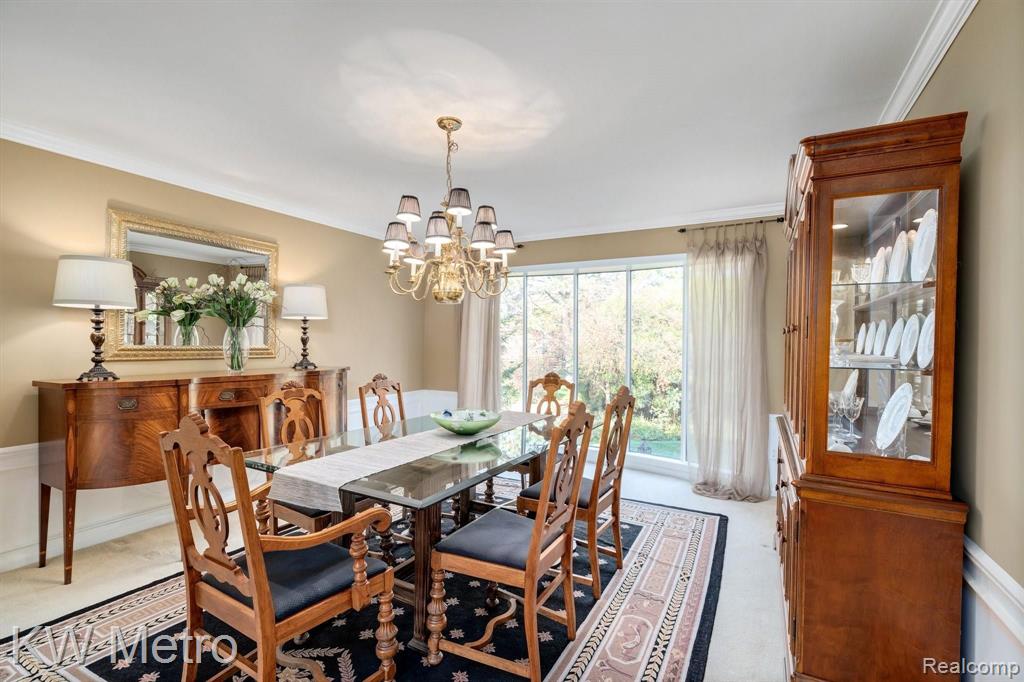 323 Shellbourne Drive Rochester, MI 48309 - Photo 11 of 62