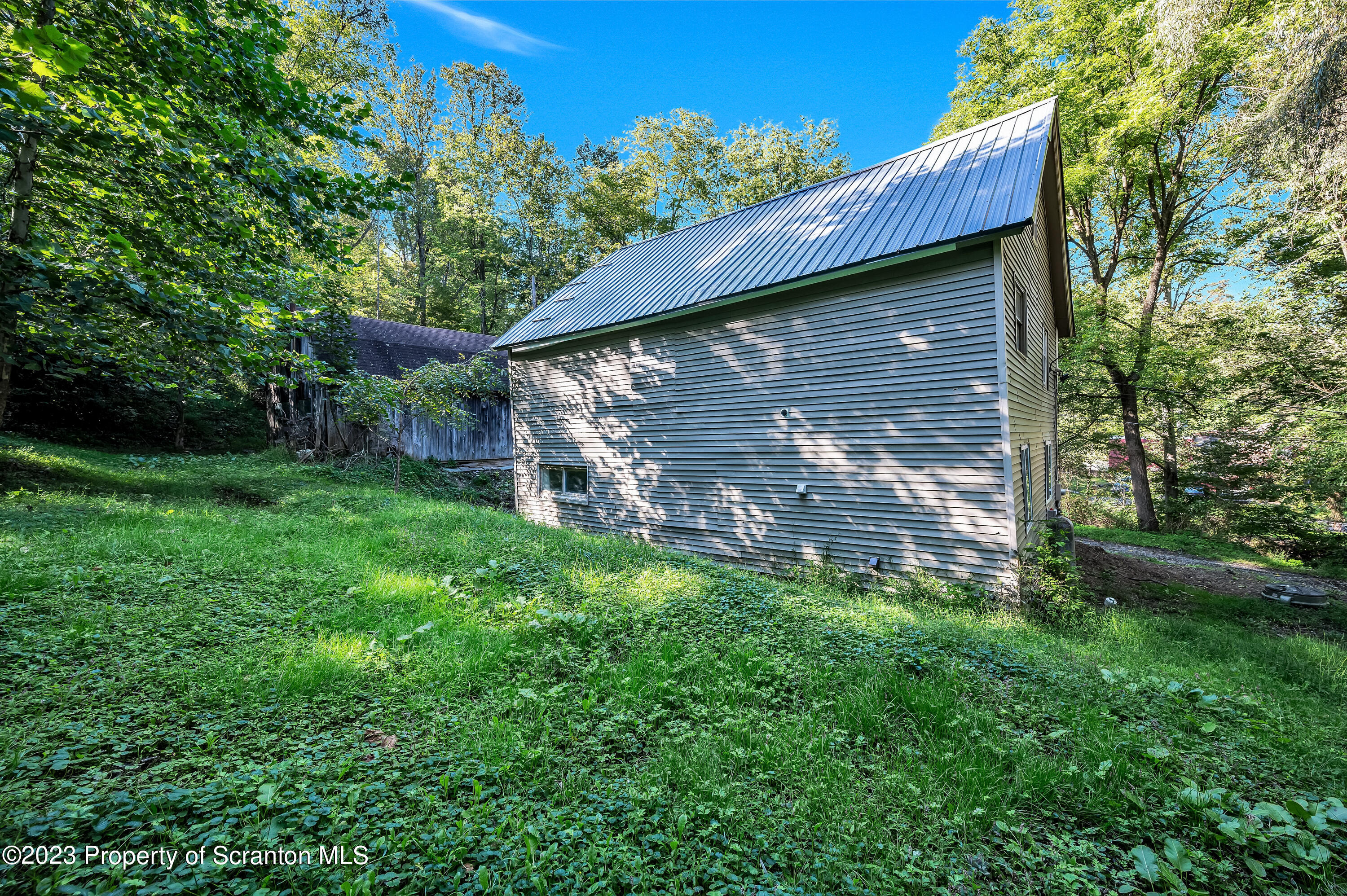207 Bridge Road Mehoopany, PA 18629 - Photo 3 of 31 Gallery Image 3
