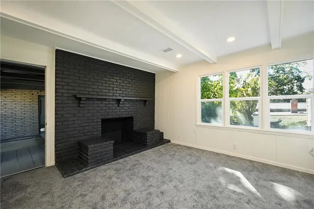 $209,500 | 107 South Claremont Avenue, Sugar Creek, MO 64054