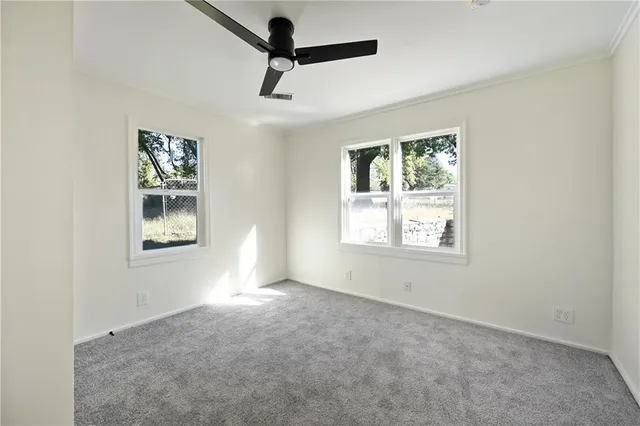 $209,500 | 107 South Claremont Avenue, Sugar Creek, MO 64054