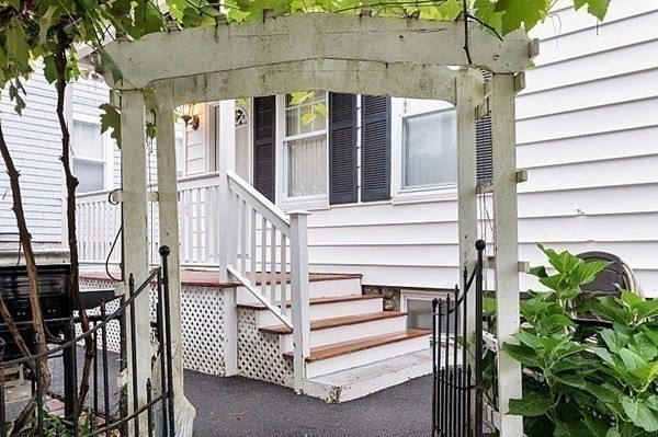 28 Bond Street Lowell, MA 01851 - Photo 37 of 42