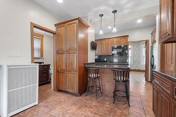 28 Bond Street Lowell, MA 01851 - Photo 9 of 42
