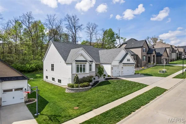 $765,000 | 171 Wyndgate Valley Drive, Lake St. Louis, MO 63367