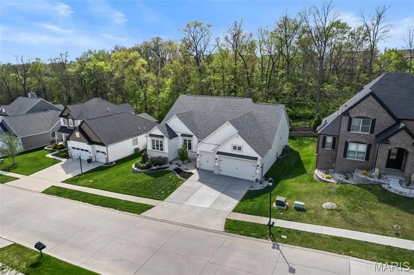 $765,000 | 171 Wyndgate Valley Drive, Lake St. Louis, MO 63367