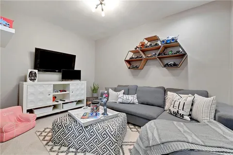 $995,000 | 11510 West 157th Terrace, Overland Park, KS 66221