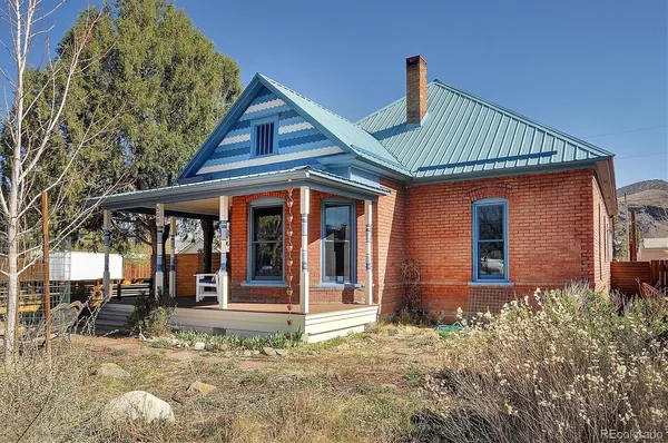 $1,125,000 | 506 East 3rd Street, Salida, CO 81201