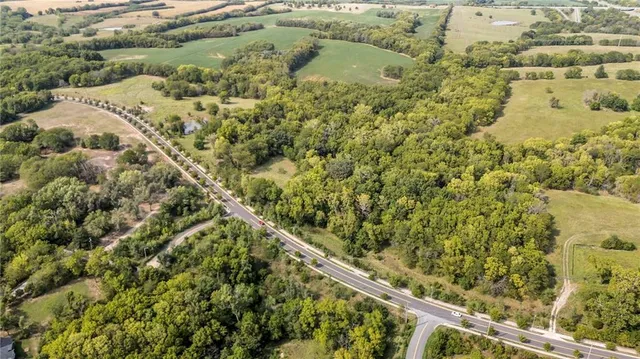 $375,000 | 5251-3 Northeast 108th Street, Kansas City, MO 64156