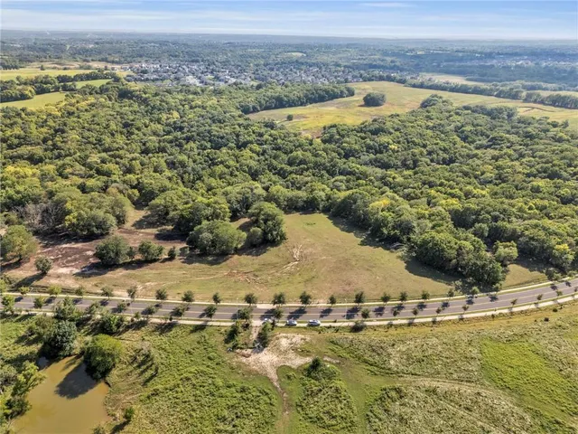 $375,000 | 5251-3 Northeast 108th Street, Kansas City, MO 64156