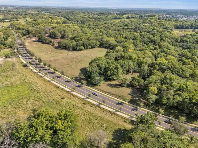 $375,000 | 5251-3 Northeast 108th Street, Kansas City, MO 64156