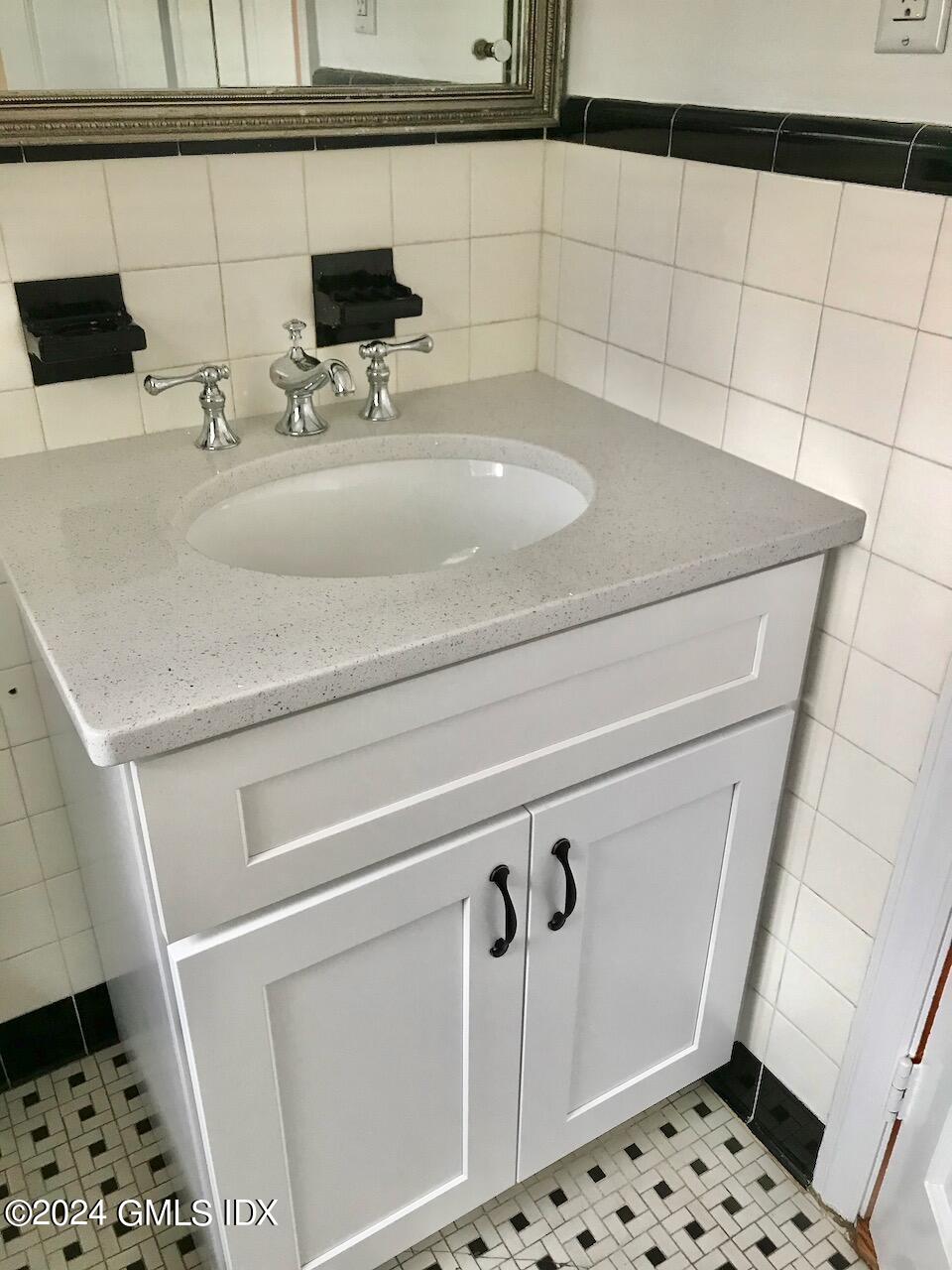 7 River Lane Cos Cob, CT 06807 - Photo 17 of 30 a close view of sink