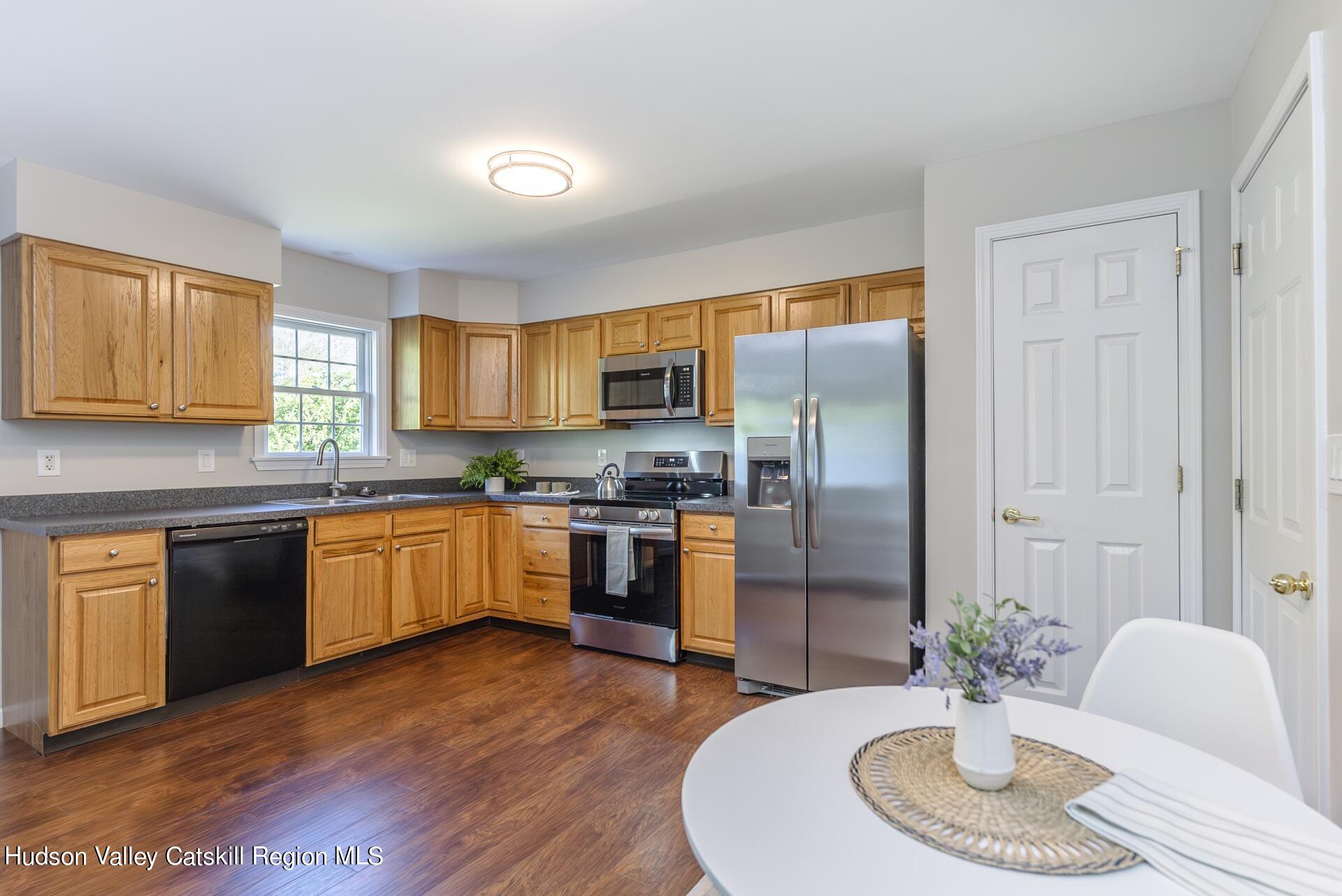 78 Red Maple Road Saugerties, NY 12477 - Photo 11 of 32 Picture-9